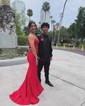 Mermaid V-neck Glitter Prom Dresses With Appliques