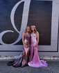 Sheath/Column V-neck Metallic Prom Dresses With Beading