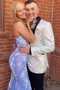 Sheath/Column V-neck Tulle Prom Dresses With Appliques