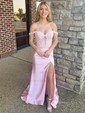 Sheath/Column Off-the-shoulder Satin Corset Prom Dresses With Appliques