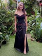 Sheath/Column Off-the-shoulder Satin Prom Dresses With Appliques