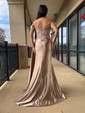 Sheath/Column Off-the-shoulder Satin Prom Dresses With Appliques