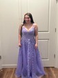 Ball Gown V-neck Tulle Prom Dresses With Appliques