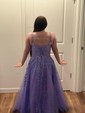 Ball Gown V-neck Tulle Prom Dresses With Appliques