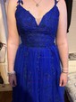 Ball Gown V-neck Tulle Prom Dresses With Appliques