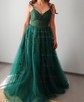 Ball Gown V-neck Tulle Prom Dresses With Appliques