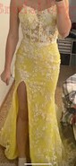 Mermaid Scoop Neck Lace Sparkly Prom Dresses With Appliques