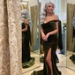 Mermaid Off-the-shoulder Velvet Prom Dresses With Ruched
