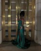 Sheath/Column Strapless Satin Corset Prom Dresses With Appliques