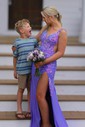 Sheath/Column V-neck Glitter Backless Prom Dresses With Appliques