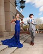 Sheath/Column Strapless Lace Prom Dresses With Ruched