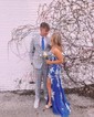 Sheath/Column V-neck Tulle Prom Dresses With Appliques