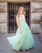 Princess Scoop Neck Tulle Prom Dresses With Appliques