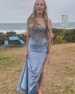 Sheath/Column Sweetheart Satin Corset Prom Dresses With Appliques