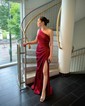 Sheath/Column One Shoulder Satin Prom Dresses With Ruched