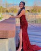 Sheath/Column Strapless Sparkly Velvet Sequin Prom Dresses