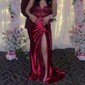 Sheath/Column V-neck Satin Prom Dresses With Appliques