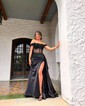 Sheath/Column Off-the-shoulder Satin Corset Prom Dresses With Appliques