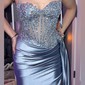 Sheath/Column Sweetheart Satin Corset Prom Dresses With Appliques