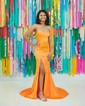 Mermaid V-neck Satin Prom Dresses With Ruched