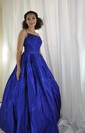 Ball Gown Square Neck Satin Prom Dresses With Appliques