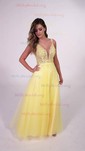 Ball Gown V-neck Tulle Prom Dresses With Appliques