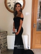 Sheath/Column Off-the-shoulder Modest Prom Dresses With Appliques