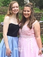 Ball Gown V-neck Floor-length Tulle Prom Dresses With Appliques