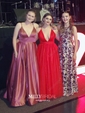Black A-line V-neck Floor-length Tulle Prom Dresses With Split