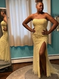 Sheath/Column Strapless Lace Tulle Prom Dresses With Appliques