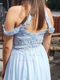 A-line V-neck Chiffon Prom Dresses With Appliques
