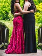 Trumpet/Mermaid Sweep Train V-neck Tulle Sequins Prom Dresses