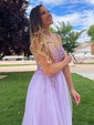 Ball Gown V-neck Tulle Prom Dresses With Appliques