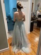 Ball Gown V-neck Tulle Prom Dresses With Appliques