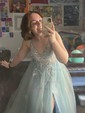 Ball Gown V-neck Tulle Prom Dresses With Appliques