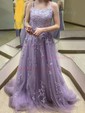 Ball Gown Scoop Neck Tulle Prom Dresses With Appliques