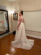 Ball Gown/Princess V-neck Tulle Court Train Wedding Dresses With Appliques Lace