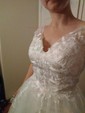 Ball Gown/Princess V-neck Tulle Sweep Train Wedding Dresses With Appliques Lace
