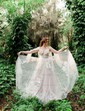 Ball Gown/Princess V-neck Tulle Sweep Train Wedding Dresses With Appliques Lace