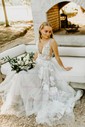 Ball Gown V-neck Tulle Sweep Train Wedding Dresses With Appliques Lace