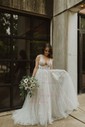 Ball Gown/Princess V-neck Tulle Sweep Train Wedding Dresses With Appliques Lace
