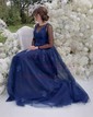 Ball Gown V-neck Tulle Prom Dresses With Appliques