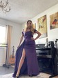 Sheath/Column Off-the-shoulder Satin Prom Dresses With Ruched