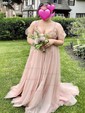 Ball Gown V-neck Tulle Prom Dresses With Appliques