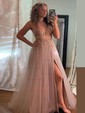 Ball Gown V-neck Tulle Prom Dresses With Appliques
