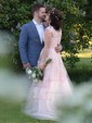 A-line V-neck Tulle Sweep Train Wedding Dresses With Appliques Lace