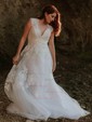 A-line V-neck Tulle Sweep Train Wedding Dresses With Appliques Lace