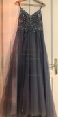 Ball Gown V-neck Tulle Prom Dresses With Appliques