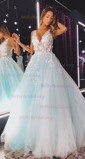 Ball Gown/Princess Floor-length V-neck Tulle Appliques Lace Prom Dresses