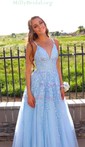 Ball Gown V-neck Lace Tulle Prom Dresses With Appliques